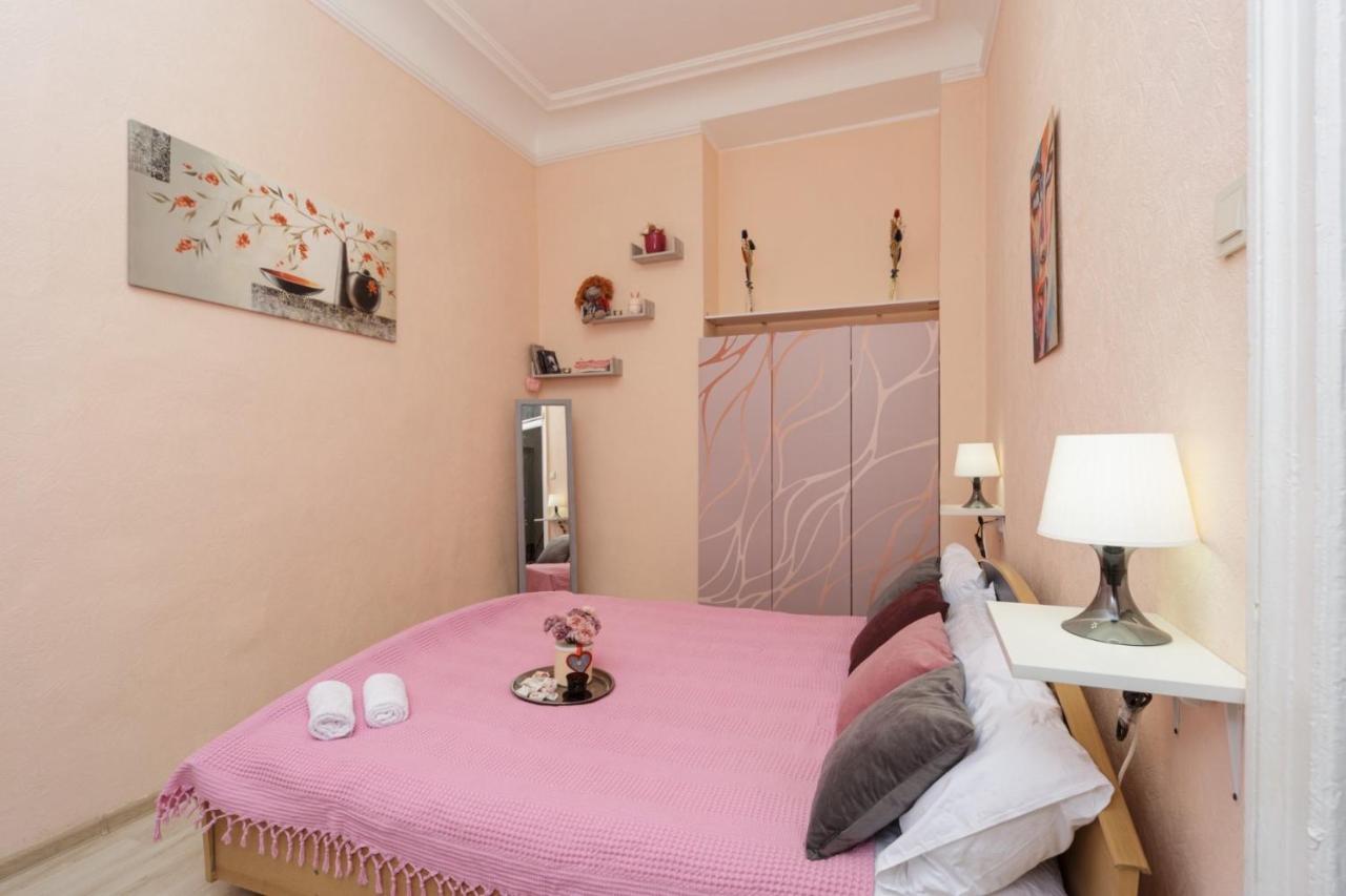 Comfortable Apartment In The Very Center Of Odesa Exterior foto